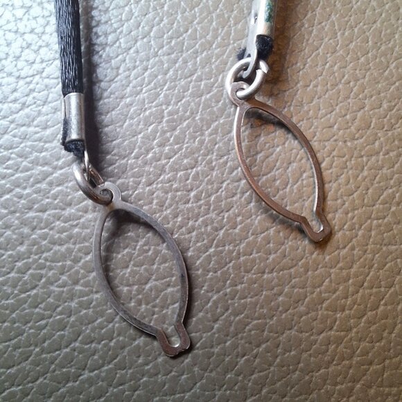 Unique Silver Tone Pendant On Black‎ Cord Necklace With Adjustable Length - Picture 4 of 4